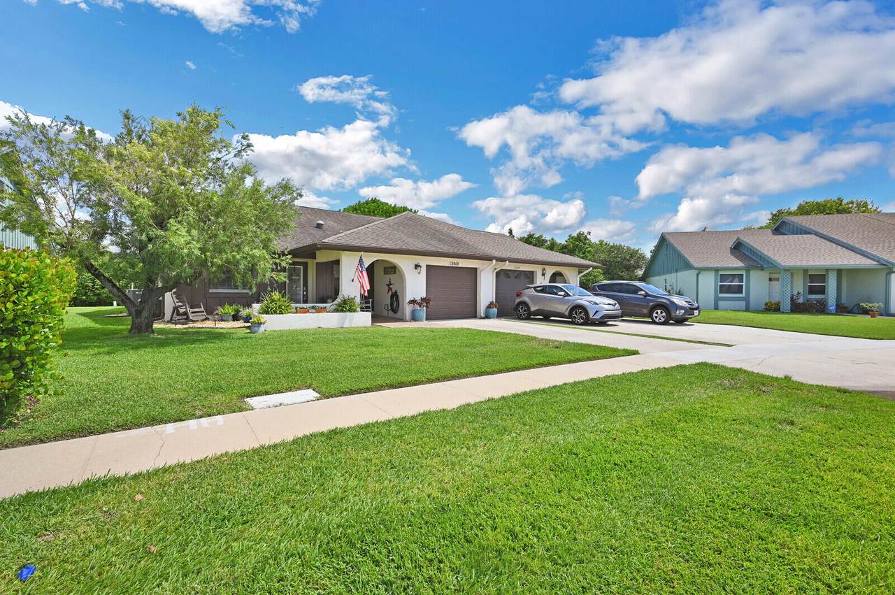 12010 Suellen Circle - Photo 1