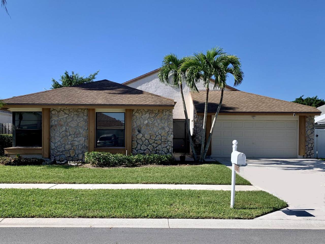 21047 Rustlewood Avenue - Photo 1