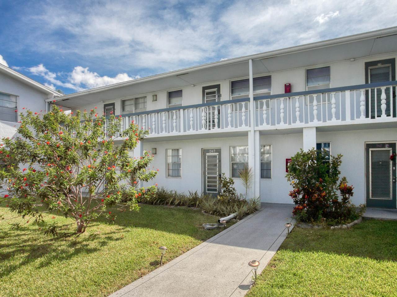 267 Farnham L - Photo 1