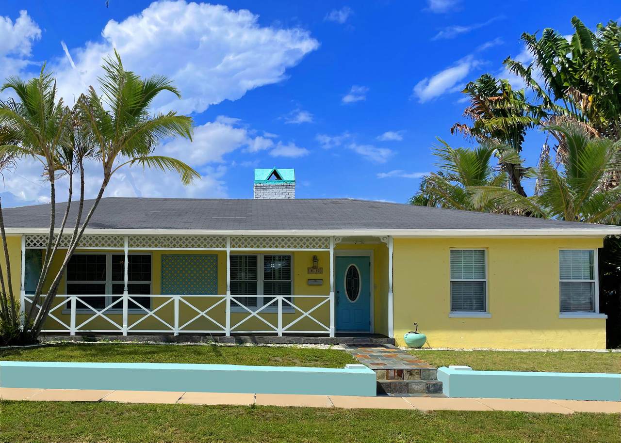 6115 Lake Avenue - Photo 1