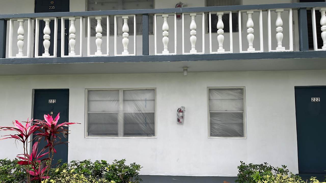 98 Easthampton - Photo 1