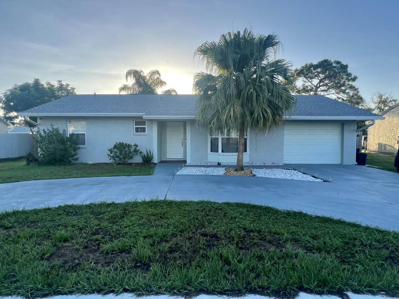 2157 Floresta Drive Drive - Photo 1