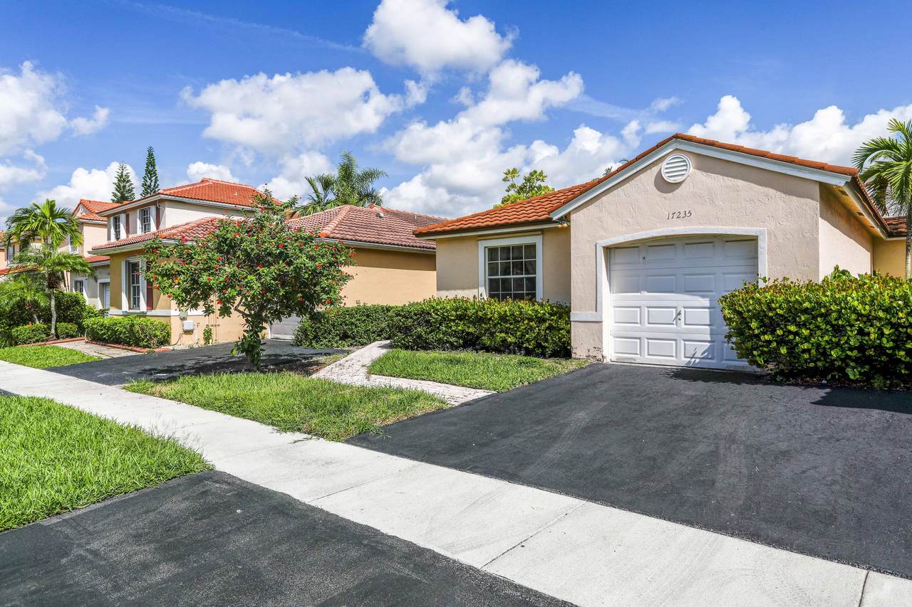 17235 7th Street - Photo 1