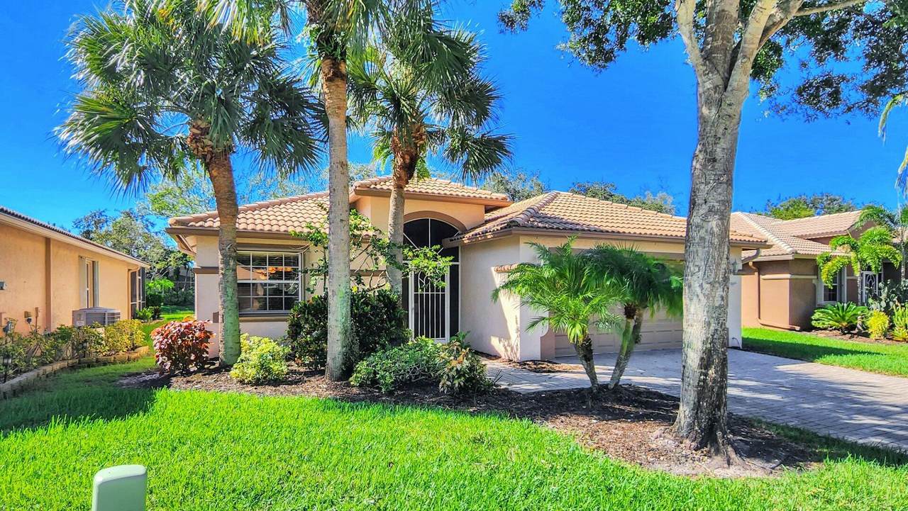 8211 Duomo Circle - Photo 1