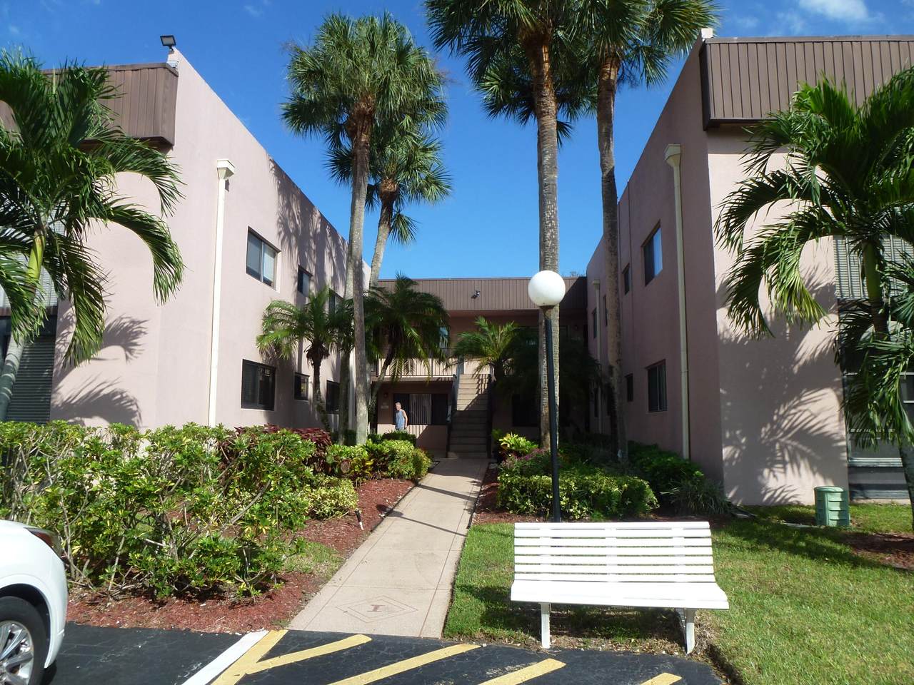 15109 Ashland Drive - Photo 1