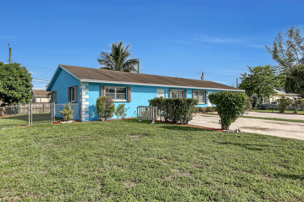 4276 Heine Drive - Photo 1