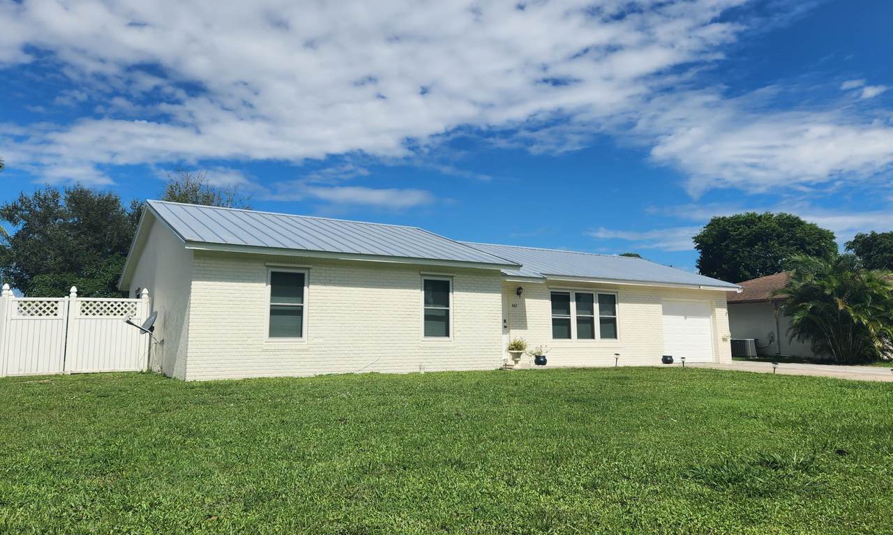 337 Sandpiper Avenue - Photo 1