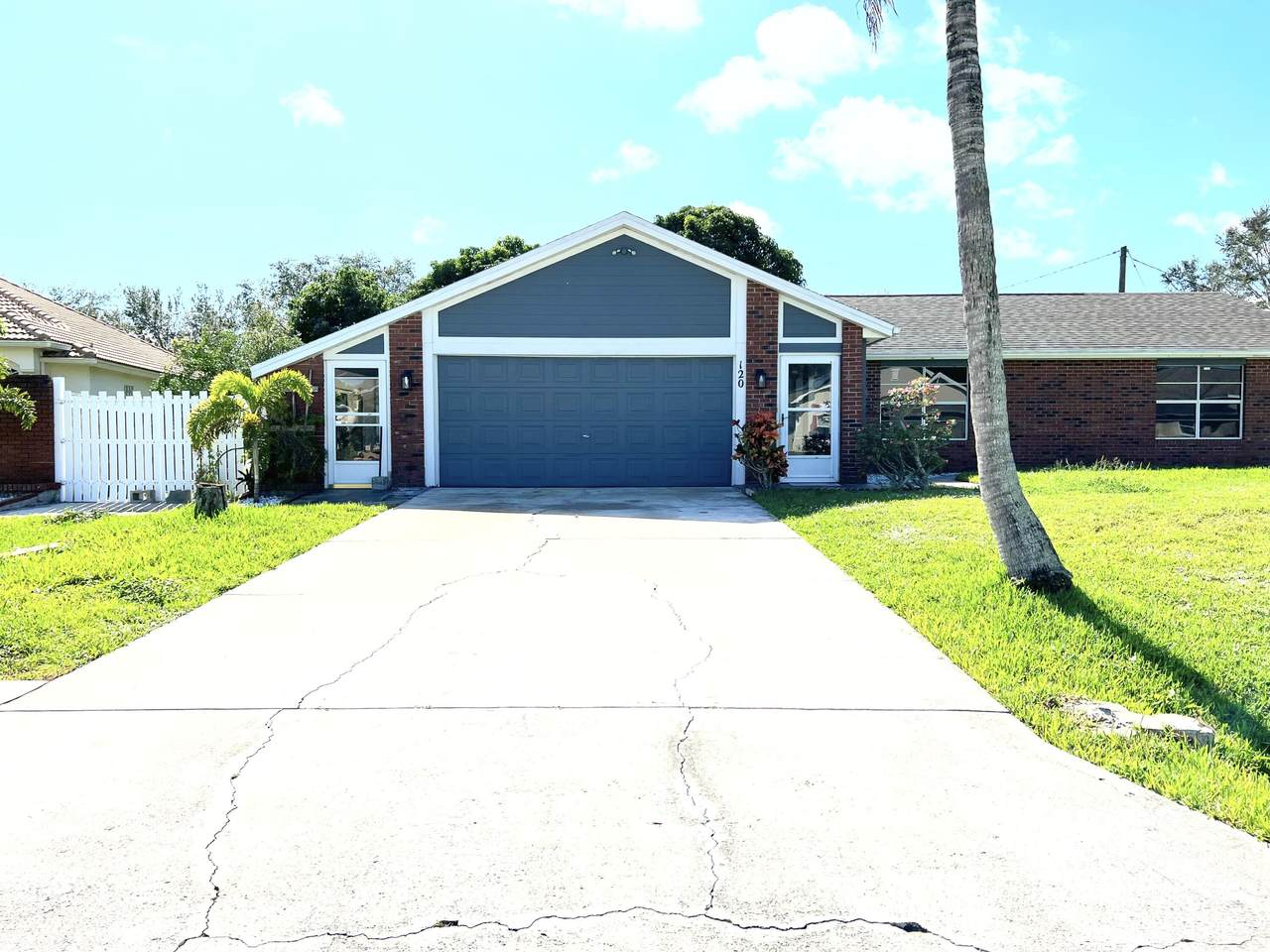 120 Austin Court - Photo 1