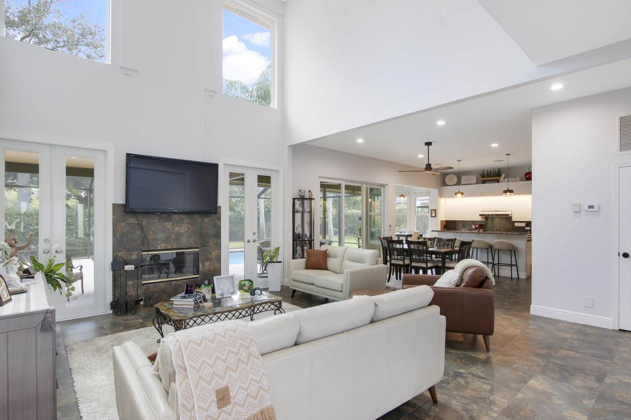 12780 Marsh Pointe Way - Photo 1