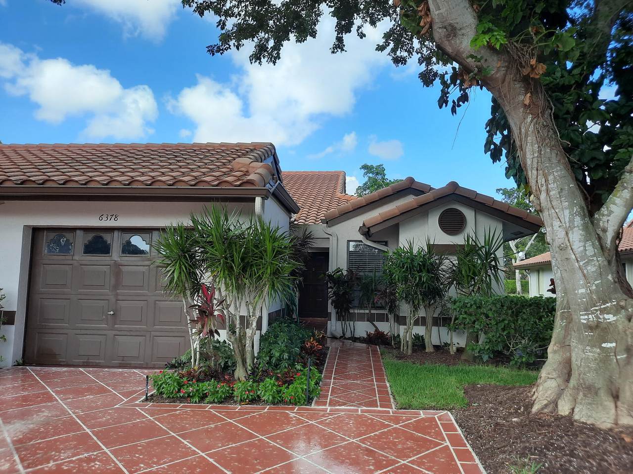 6378 Royal Manor Circle - Photo 1