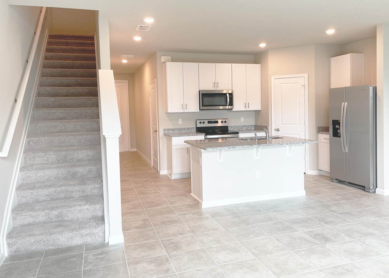 1648 Lindley Street - Photo 1