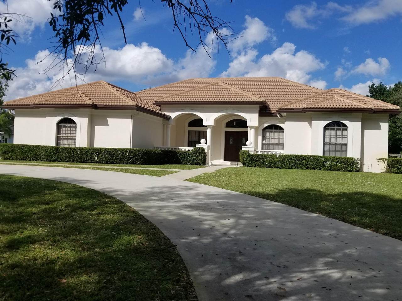 8709 Man O War Rd - Photo 1