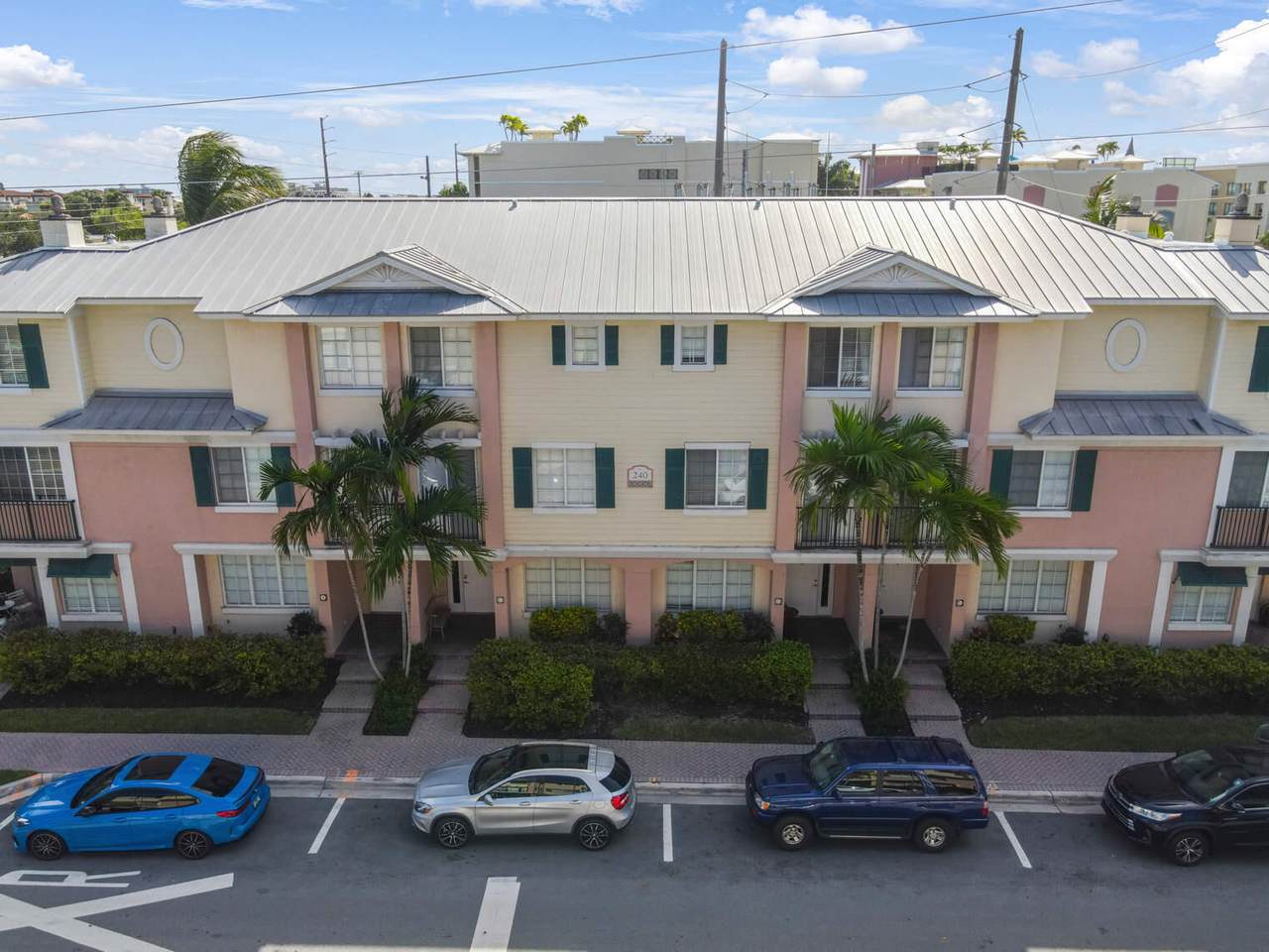 240 2nd Street - Photo 1