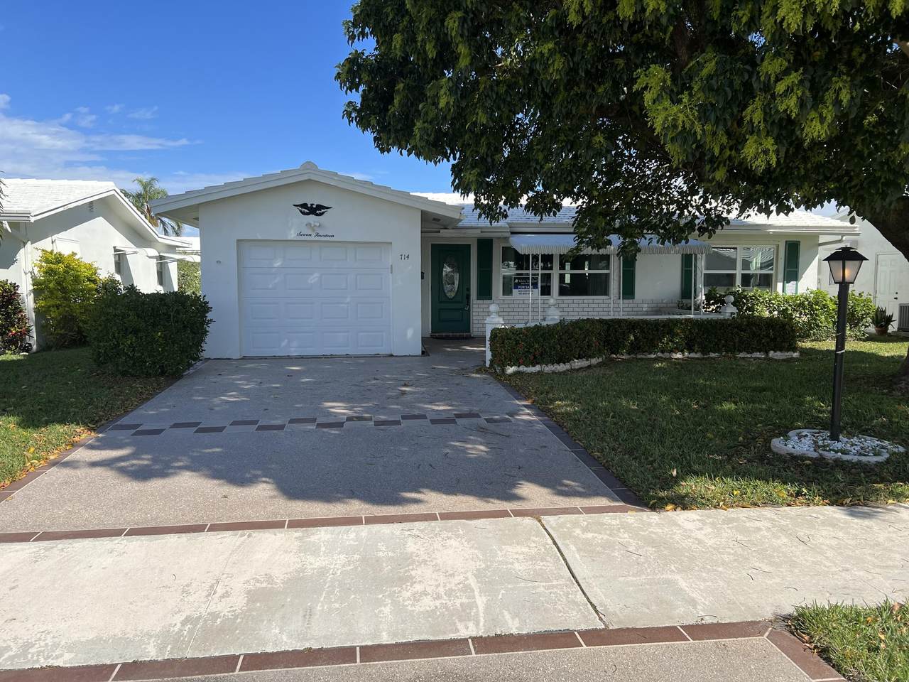 714 18th Street - Photo 1