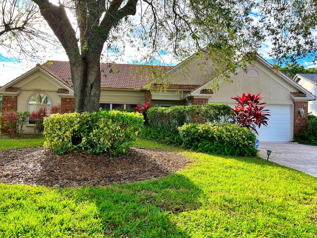 408 Sycamore Drive - Photo 1