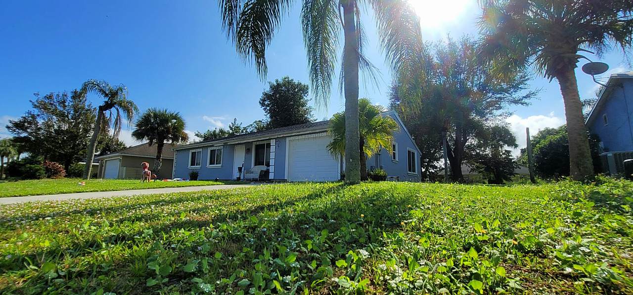 674 Old Briar Avenue - Photo 1