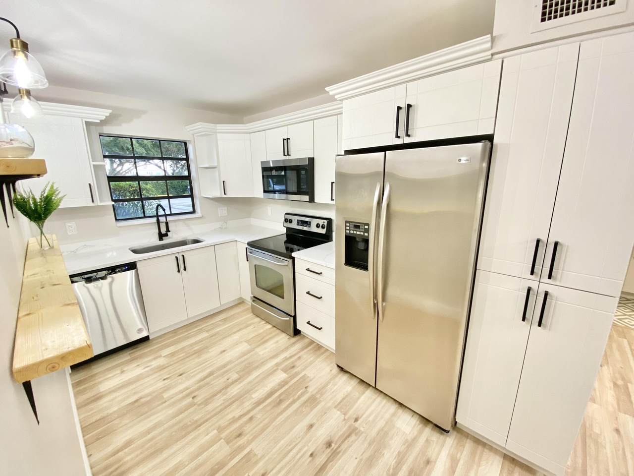2850 Palmwood Terrace - Photo 1