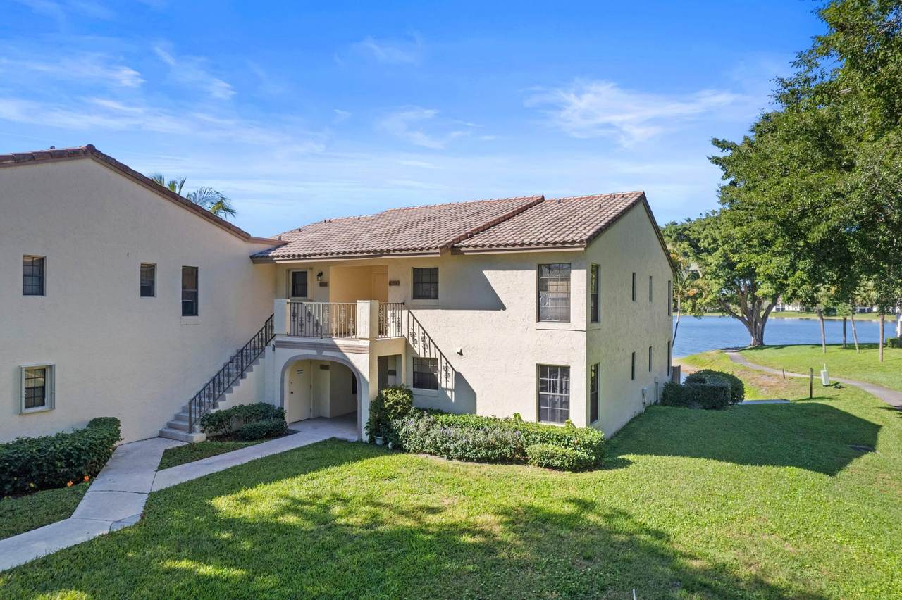2650 Greenwood Terrace - Photo 1