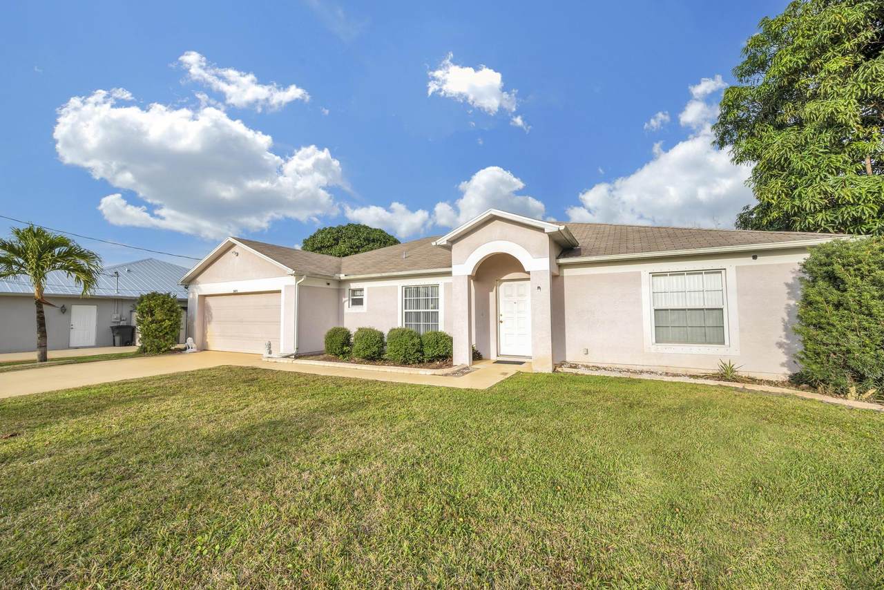 2671 Chestnut Lane - Photo 1