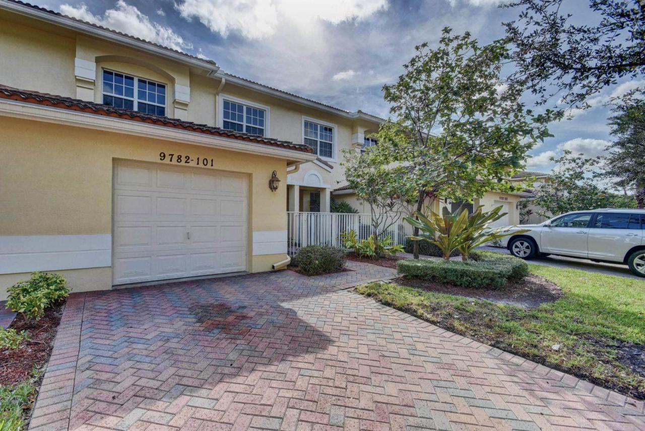 9782 Midship Way - Photo 1