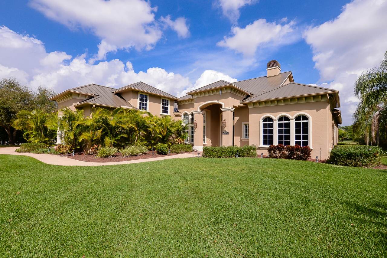 7965 Saddlebrook Drive - Photo 1