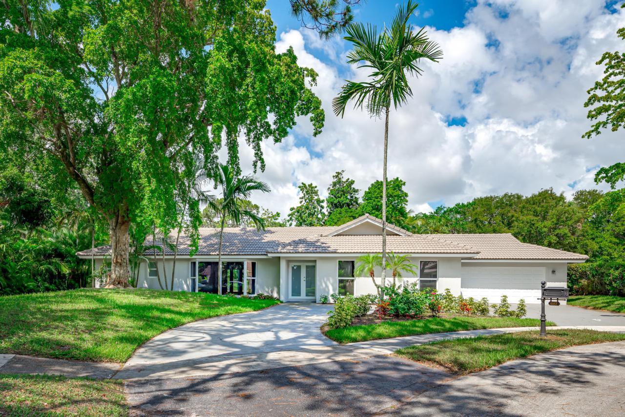 6957 Corto Circle - Photo 1