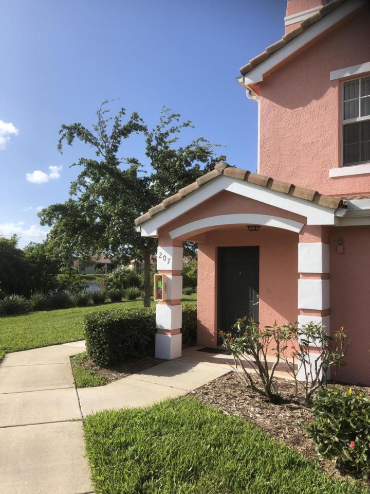 132 Peacock Boulevard - Photo 1