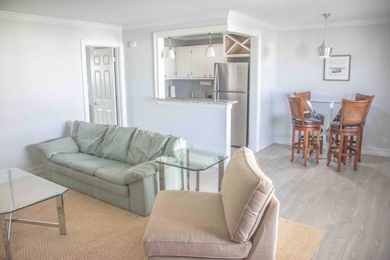 131 Shore Court - Photo 1