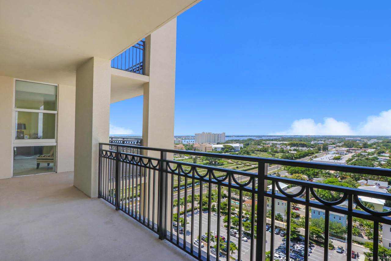 550 Okeechobee Boulevard - Photo 1