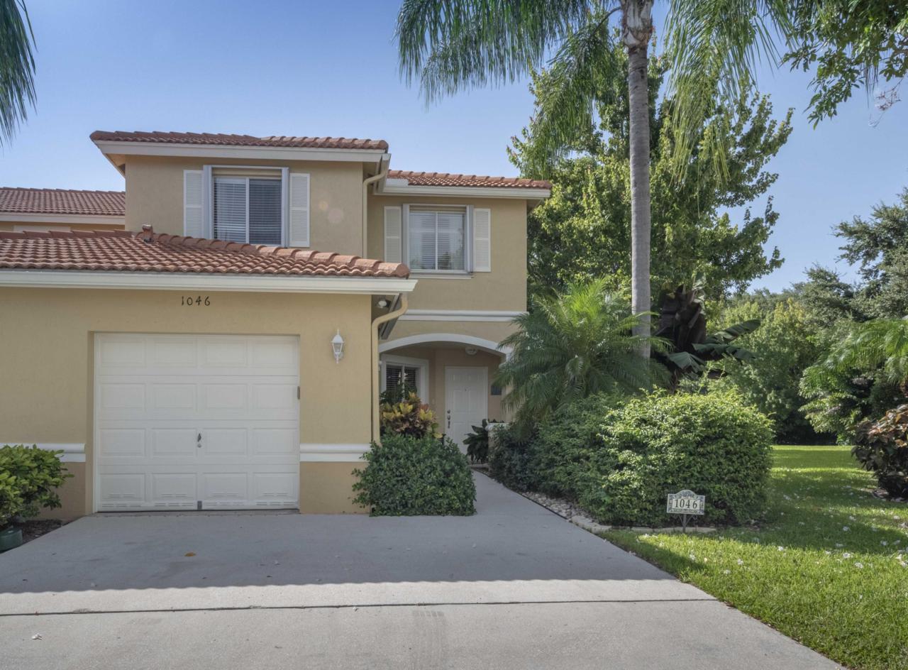 1046 Arezzo Circle - Photo 1