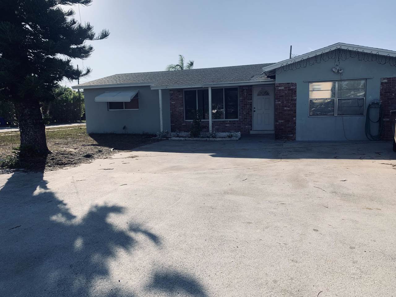 611 Broadway - Photo 1