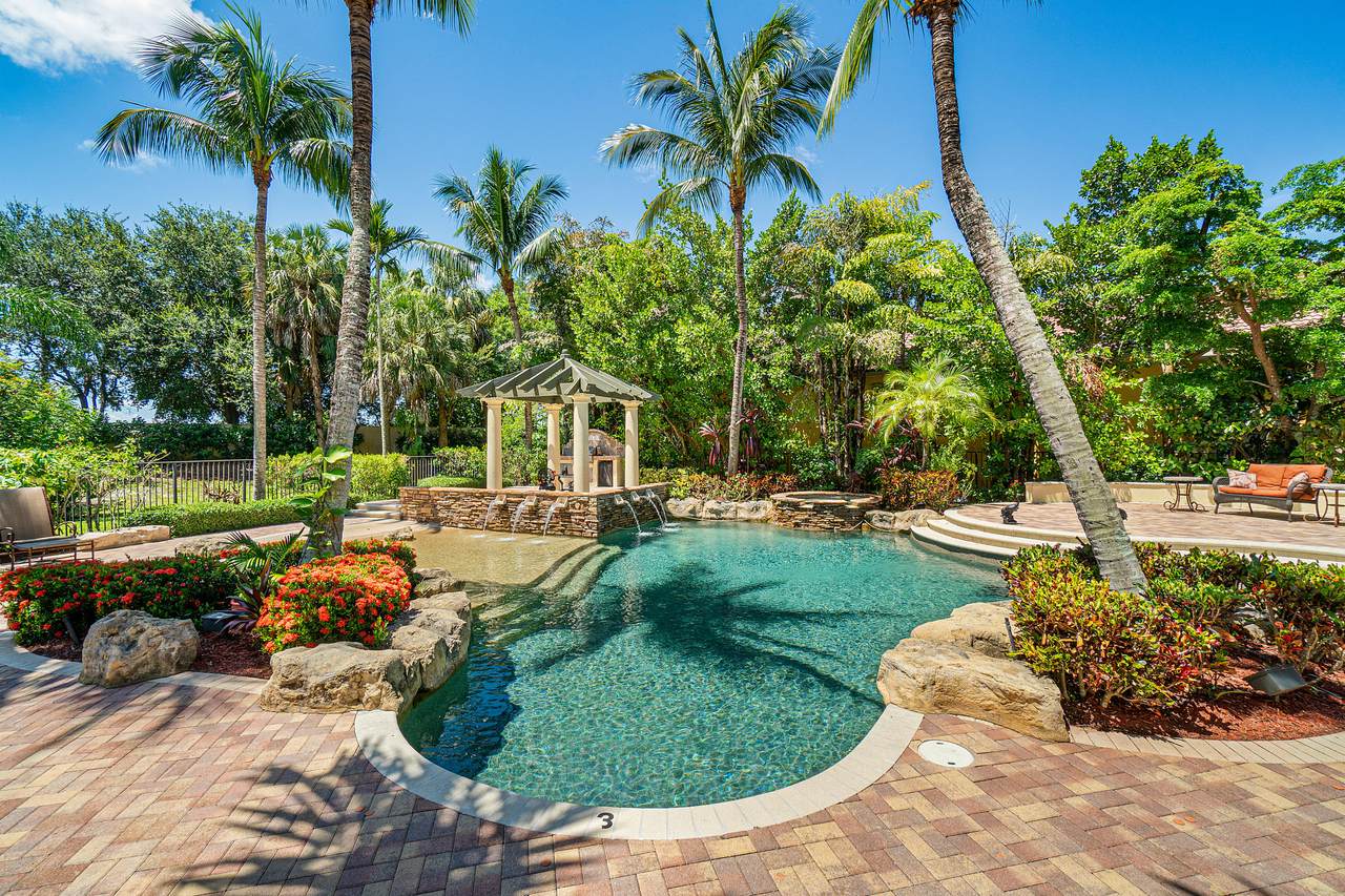 17881 Villa Club Way - Photo 1