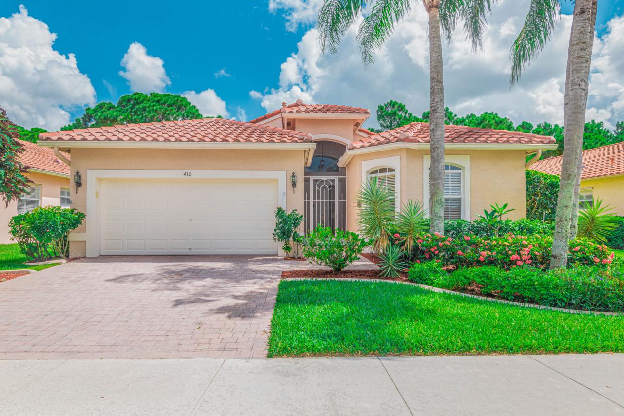 410 Sunview Way - Photo 1