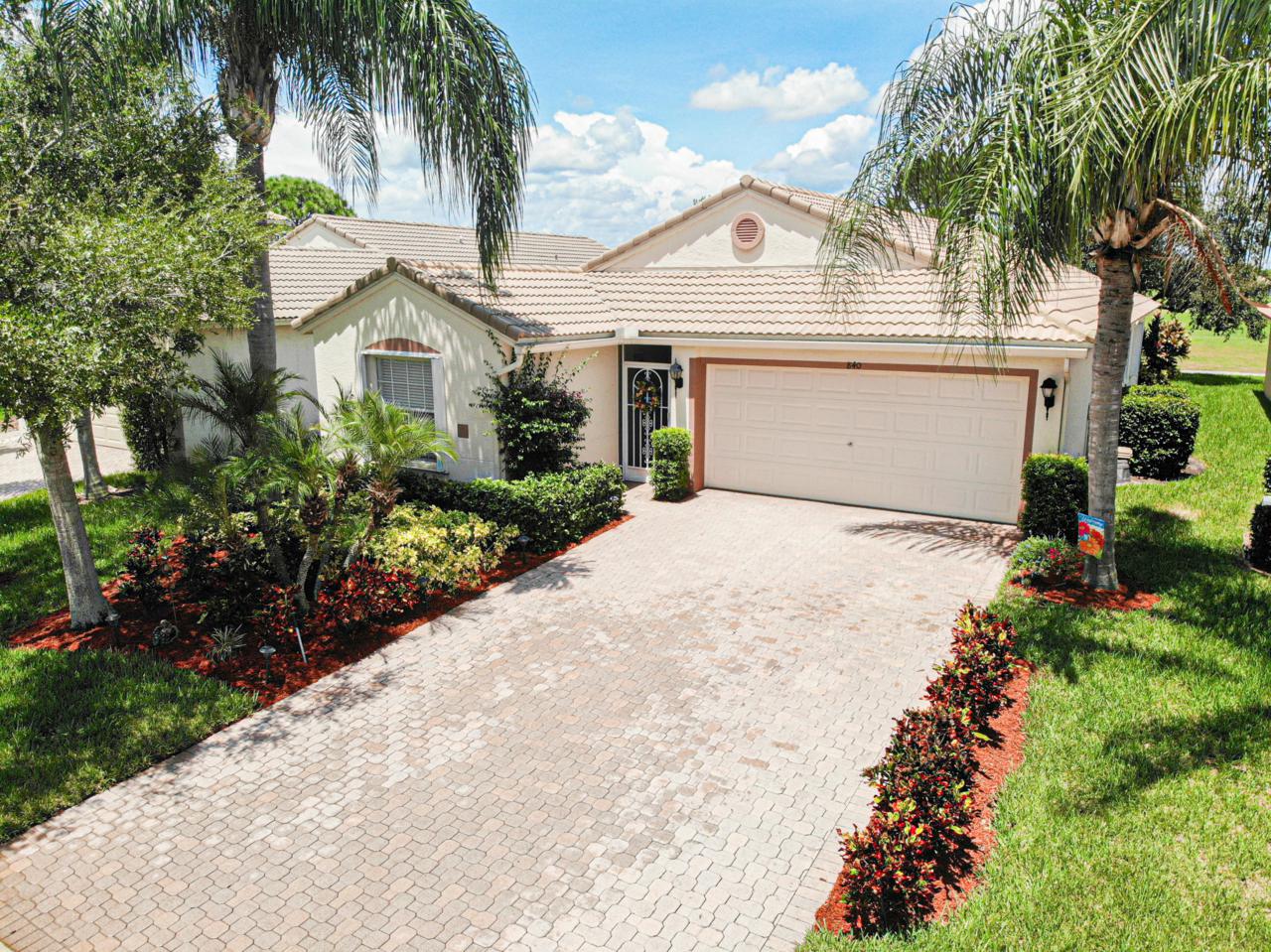 840 Greenwich Court - Photo 1