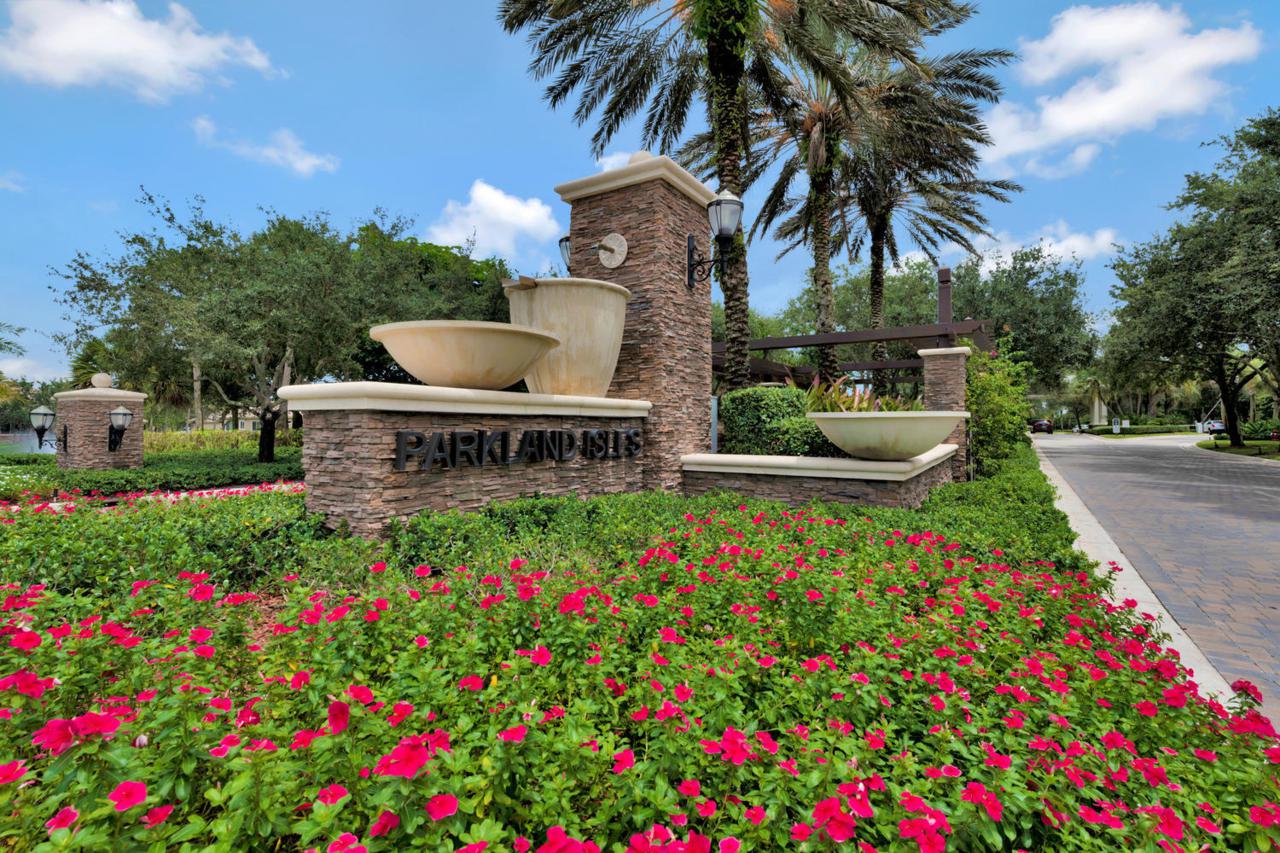 10994 71 Court - Photo 1