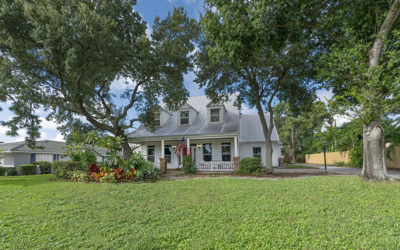 4236 Hickory Drive - Photo 1
