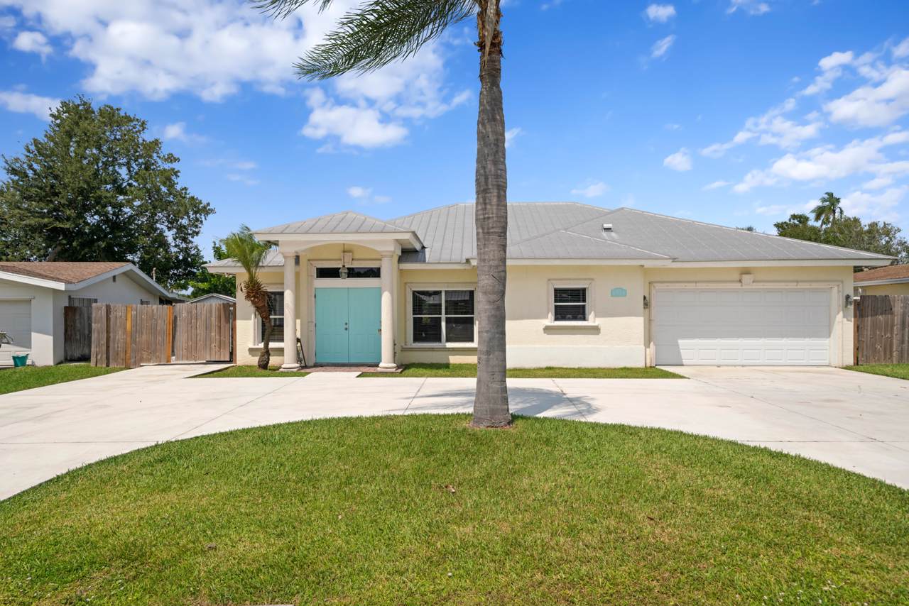 220 Camino Street - Photo 1 220 Camino Street - Photo 1