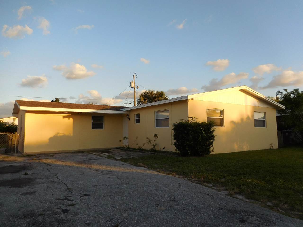 574 Vossler Avenue - Photo 1
