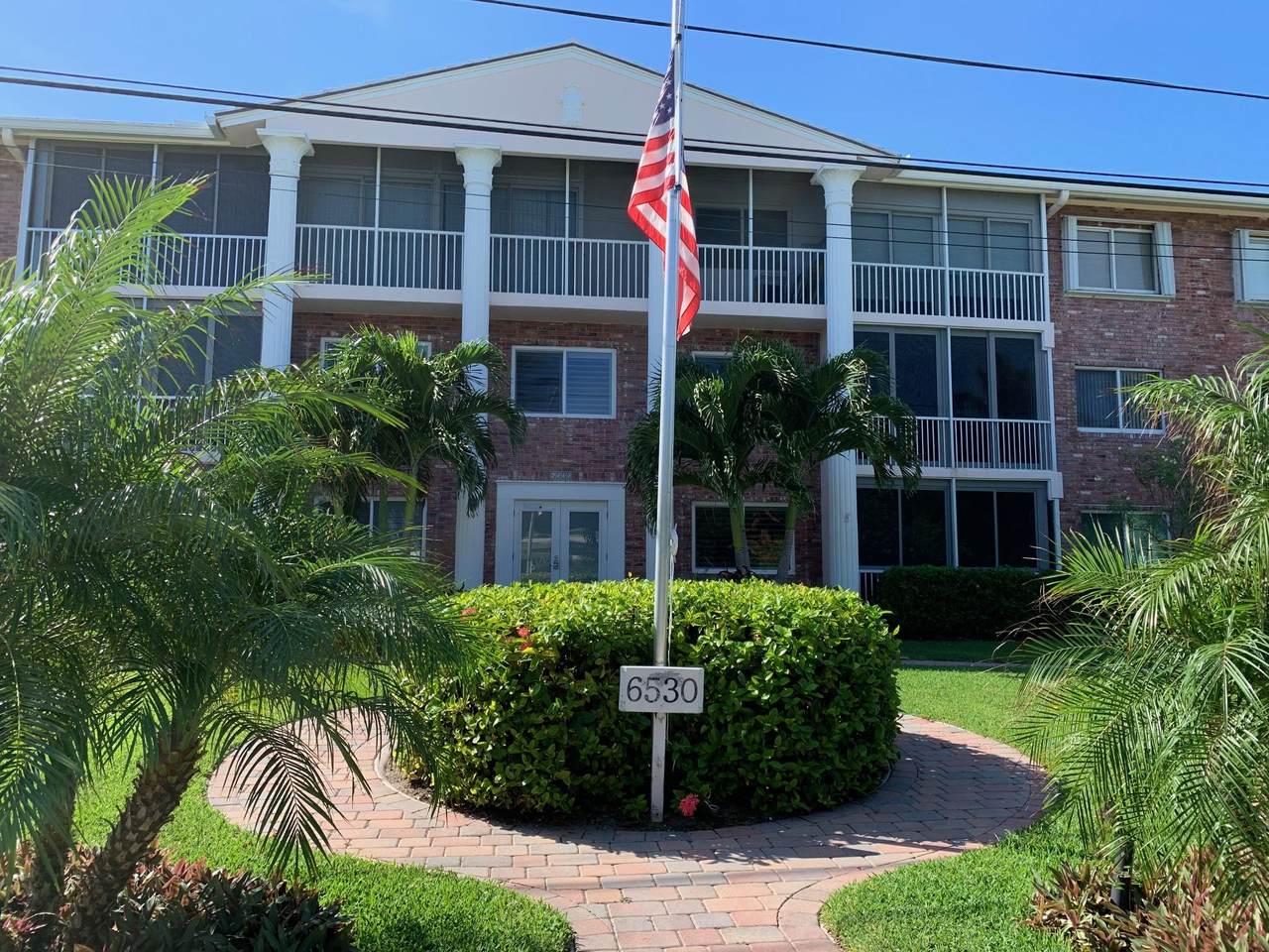 6530 Ocean Boulevard - Photo 1