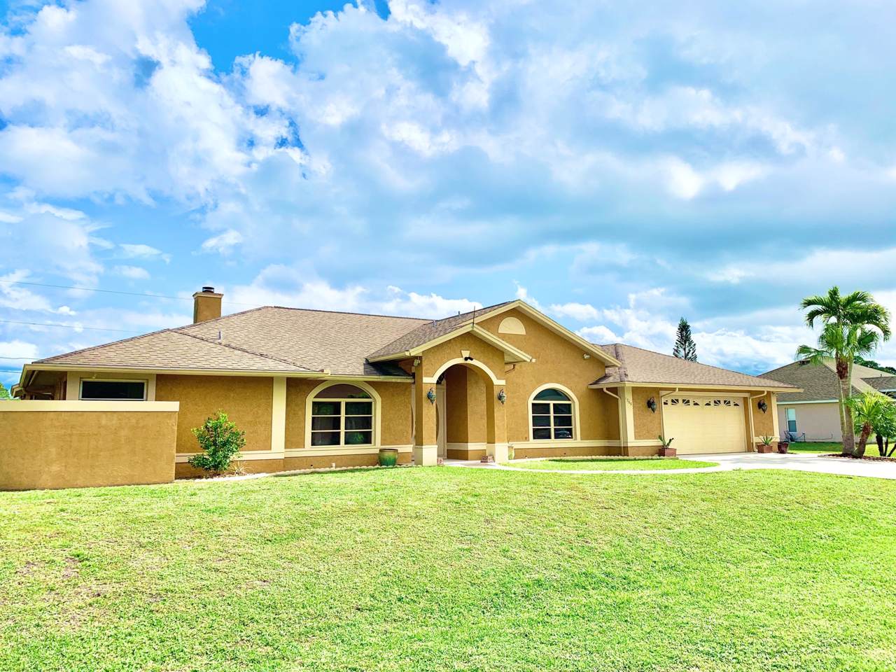 1255 Naples Lane - Photo 1