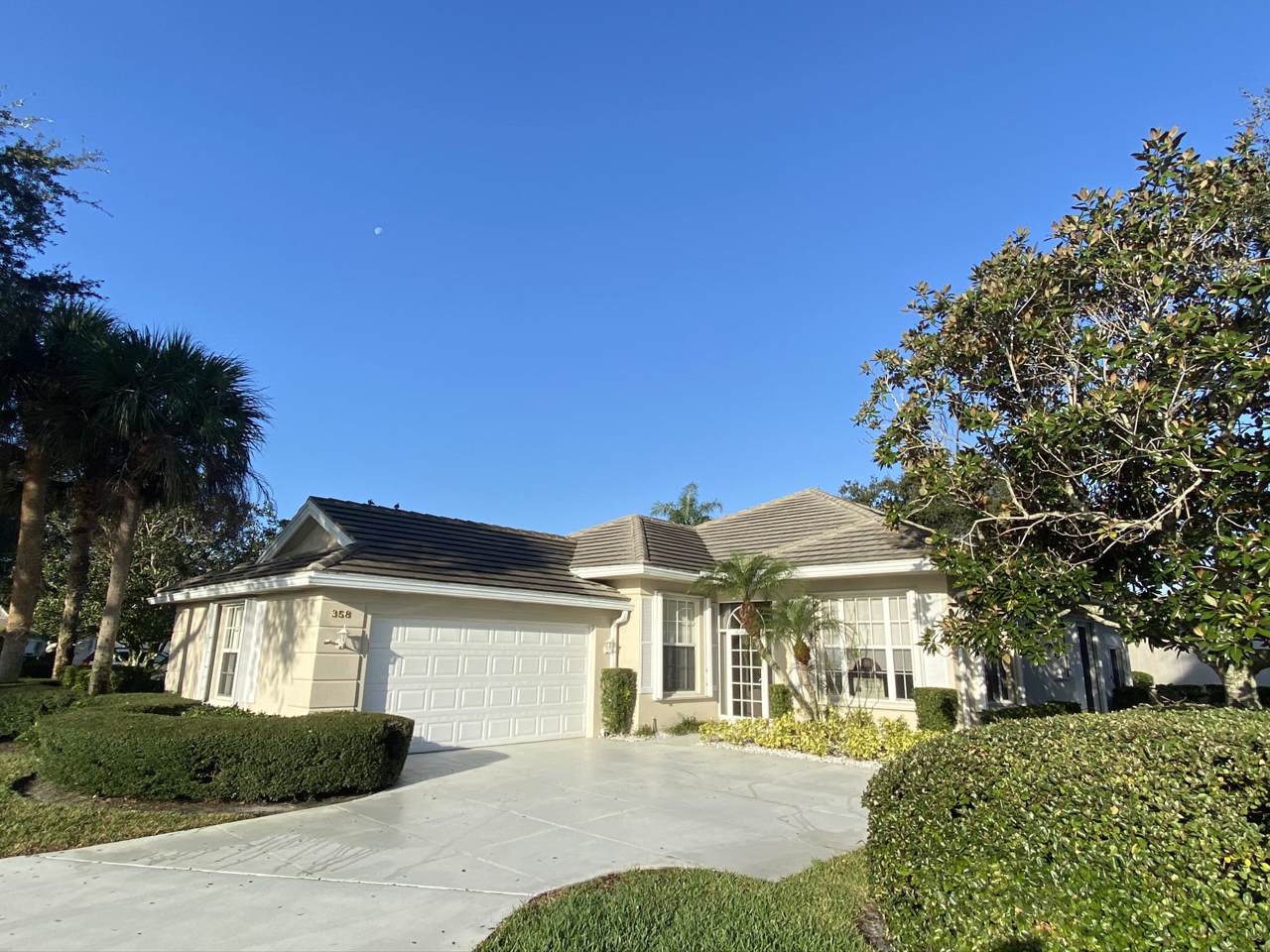 358 Bentley Circle - Photo 1