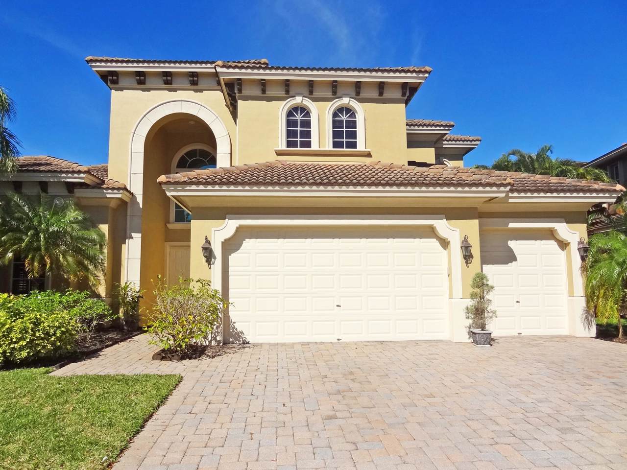 8729 Wellington View Drive - Photo 1