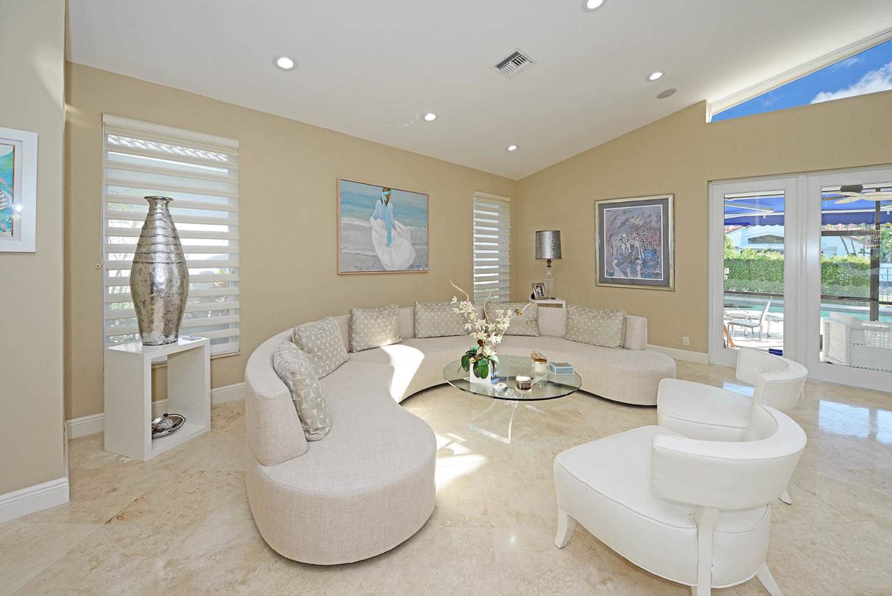 2114 60th Circle - Photo 1