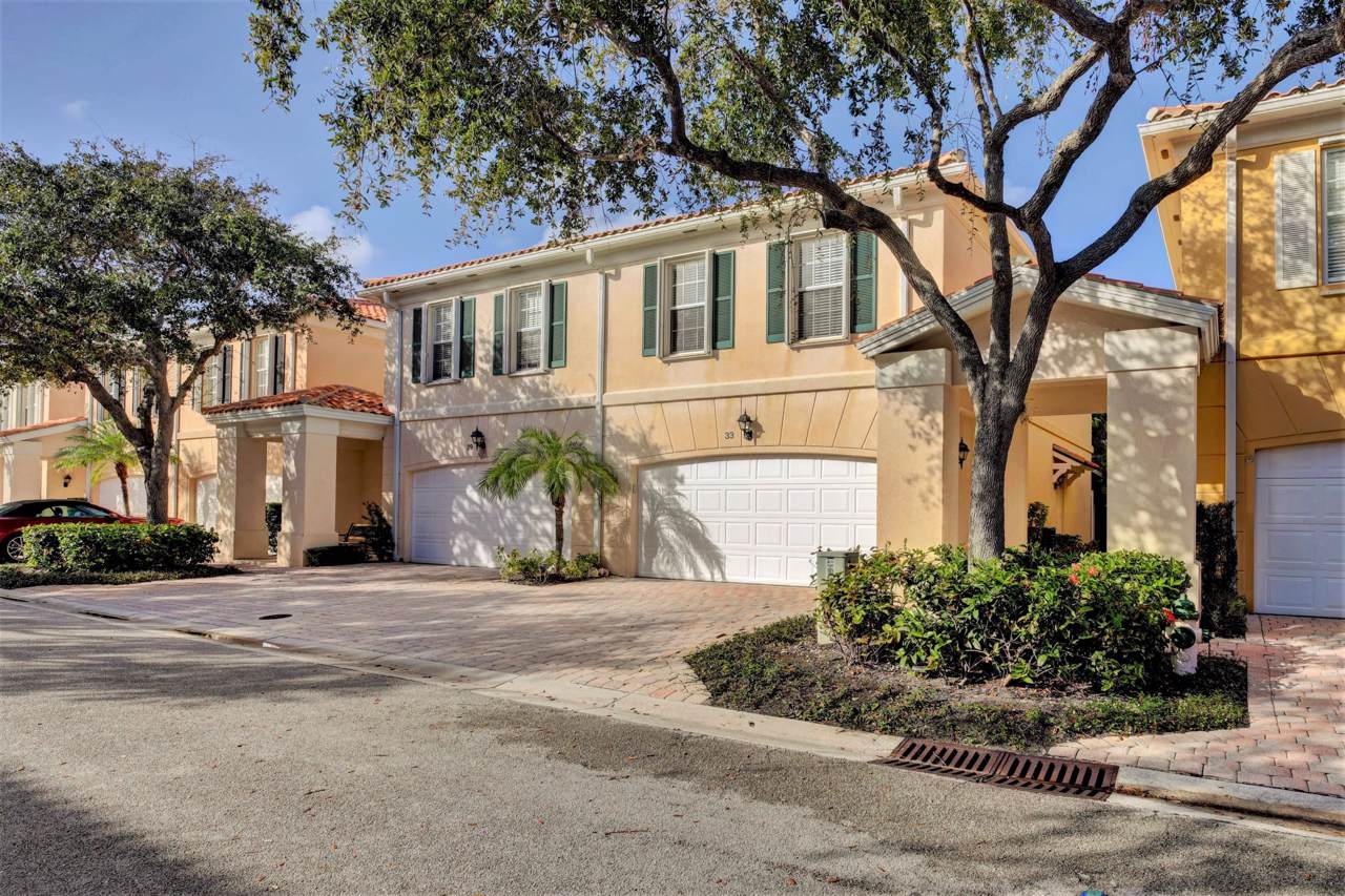 33 Tall Oaks Circle - Photo 1