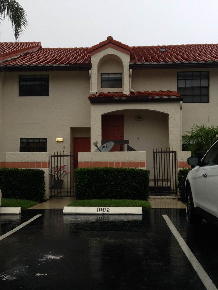 1004 Congressional Way - Photo 1