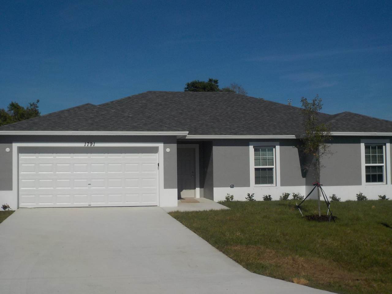 1791 Gloria Lane - Photo 1