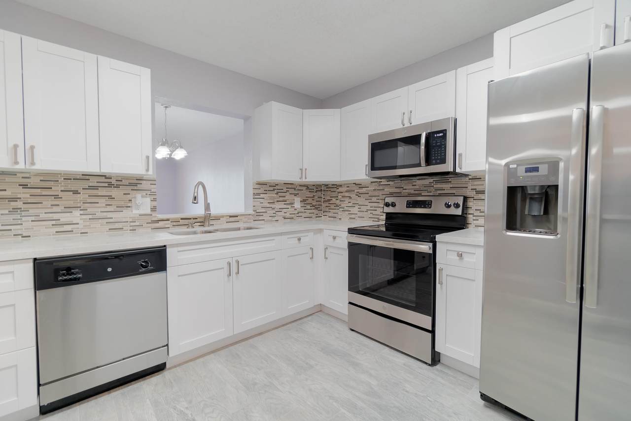 9070 Tracy Court - Photo 1