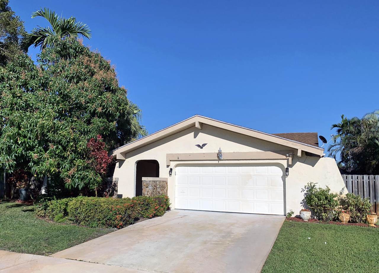 17594 Weeping Willow Trail - Photo 1 17594 Weeping Willow Trail - Photo 1