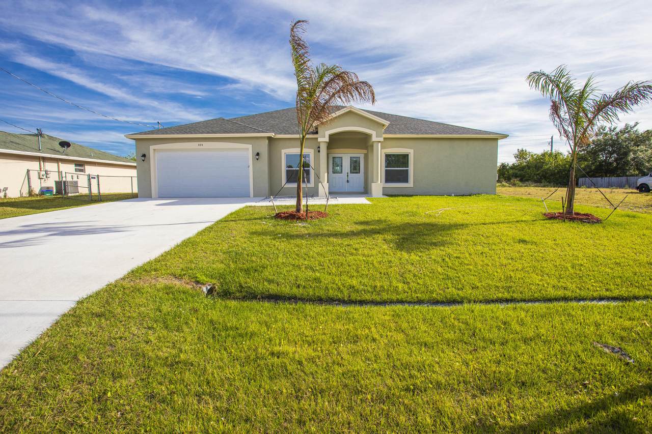 404 Ridgecrest Drive - Photo 1