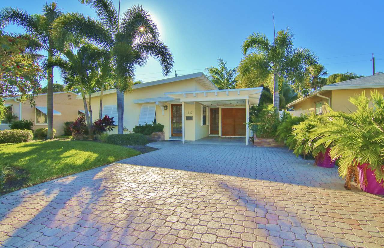 1317 Palmway - Photo 1 1317 Palmway - Photo 1